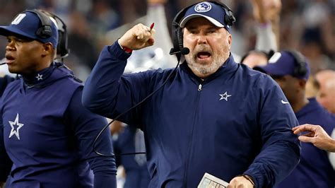 Cowboys coach Mike McCarthy out with appendicitis, expects to be on sideline against Eagles